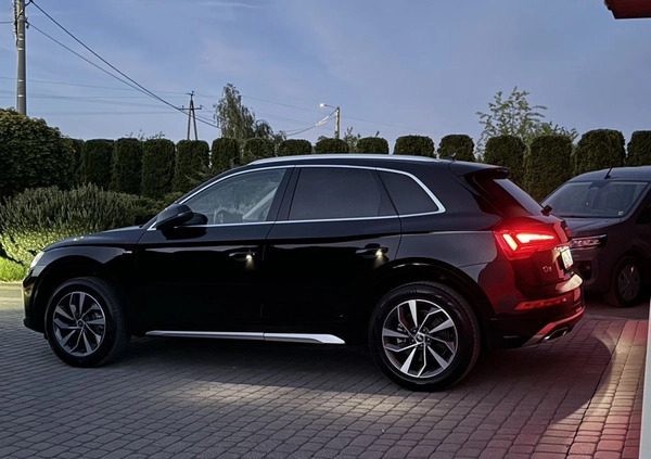 Audi Q5 cena 155000 przebieg: 94000, rok produkcji 2021 z Radziejów małe 562